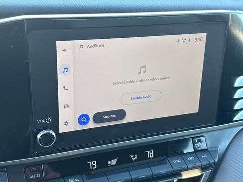 Used 2025 Toyota Camry SE image 26