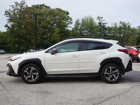 Used 2024 Subaru Crosstrek 2.0i Premium AWD/4WD image 8
