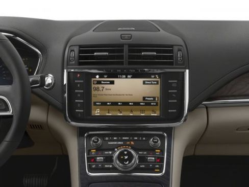 Used 2018 Lincoln Continental Black Label image 7