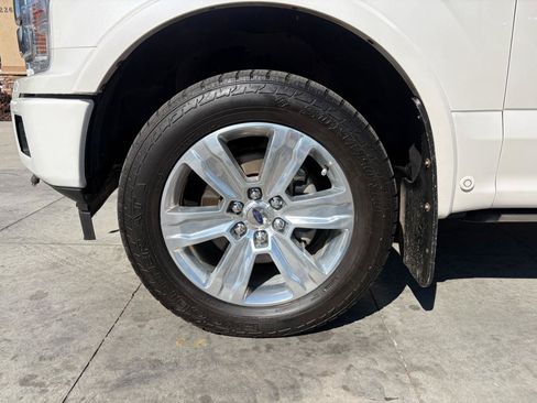 Used 2018 Ford F150 Platinum w/ Technology Package AWD/4WD image 30