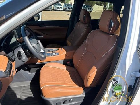 Used 2026 INFINITI QX60 Autograph w/ Dark Cargo Package AWD/4WD image 16