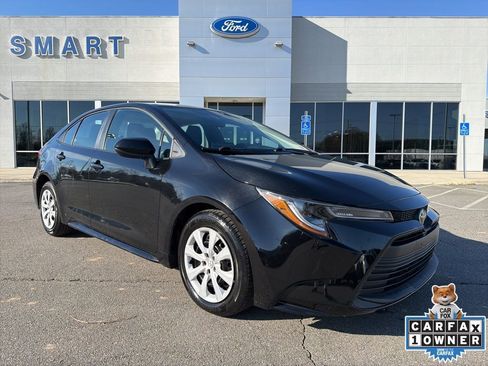 Used 2024 Toyota Corolla LE image 1