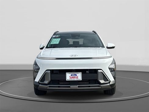 Used 2024 Hyundai Kona Limited image 3