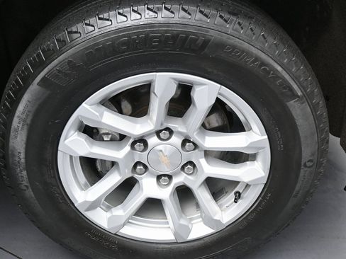 Used 2022 Chevrolet Silverado 1500 LT image 37