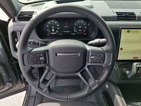 New 2026 Land Rover Defender 110 X-Dynamic SE AWD/4WD image 11