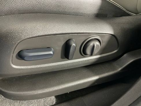 Used 2024 GMC Terrain SLT w/ LPO, Floor Liner Package AWD/4WD image 29