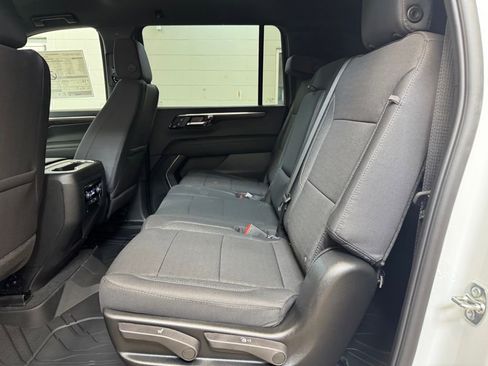 New 2026 Chevrolet Suburban LS AWD/4WD image 16