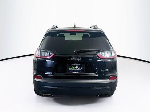 Used 2019 Jeep Cherokee Latitude w/ Popular Appearance Group FWD image 7