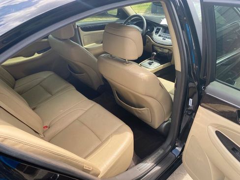 Used 2011 Hyundai Genesis 3.8 RWD image 18