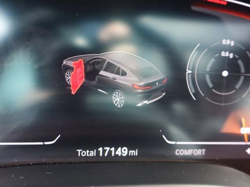 Used 2025 BMW X4 xDrive30i w/ Premium Package AWD/4WD image 16