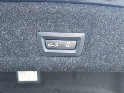 Used 2022 BMW M3 image 25