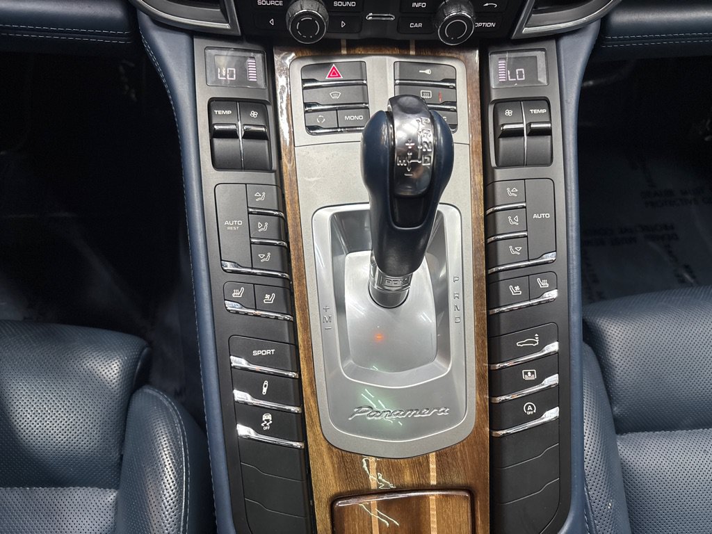 Used 2012 Porsche Panamera image 27