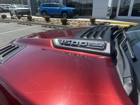 Used 2020 RAM 1500 Laramie w/ Sport Appearance Package image 13