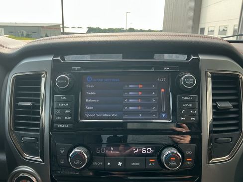 Used 2018 Nissan Titan Platinum Reserve w/ Platinum Utility Package AWD/4WD image 15