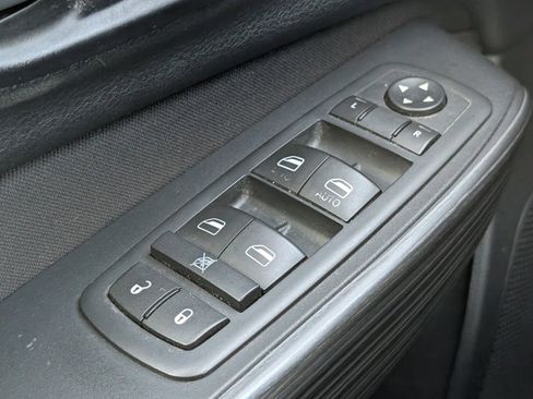 Used 2015 Jeep Cherokee Latitude image 22