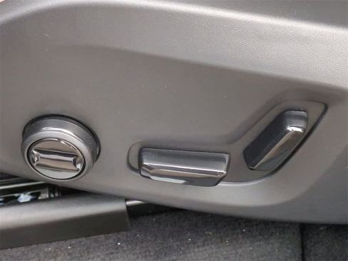 New 2026 Volvo XC60 B5 Plus w/ Protection Package Premier image 16