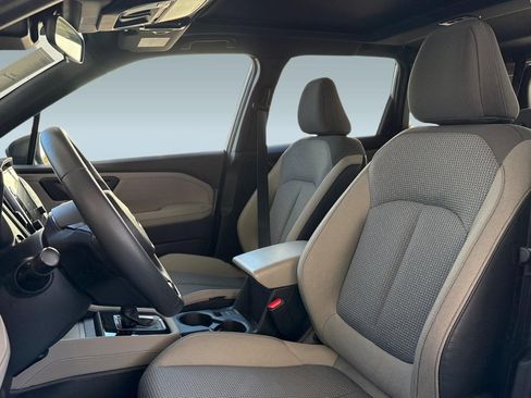 Used 2025 Subaru Forester Premium image 22