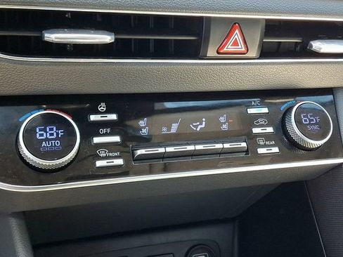 Used 2021 Hyundai Sonata Limited FWD image 17
