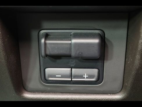 Used 2023 Chevrolet Colorado LT w/ LT Convenience Package III AWD/4WD image 14