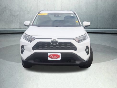 Certified 2020 Toyota RAV4 XLE w/ Convenience Package AWD/4WD image 2