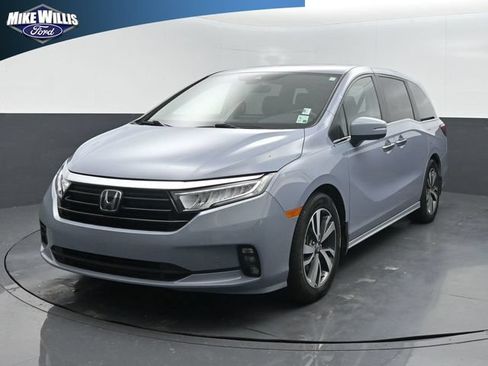Used 2023 Honda Odyssey Touring image 3