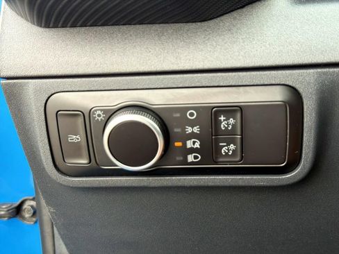 Used 2026 Ford Mustang Premium RWD image 28