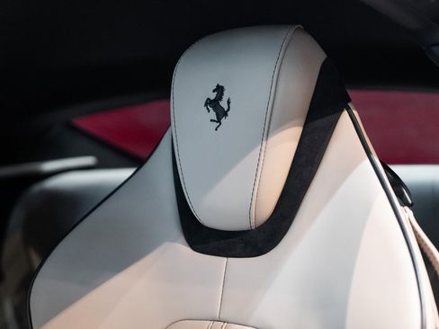 Used 2021 Ferrari Roma image 6