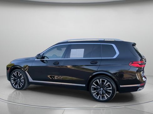 Used 2025 BMW X7 xDrive40i w/ Premium Package AWD/4WD image 18