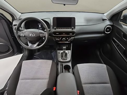 Certified 2022 Hyundai Kona SE w/ Cargo Package image 21