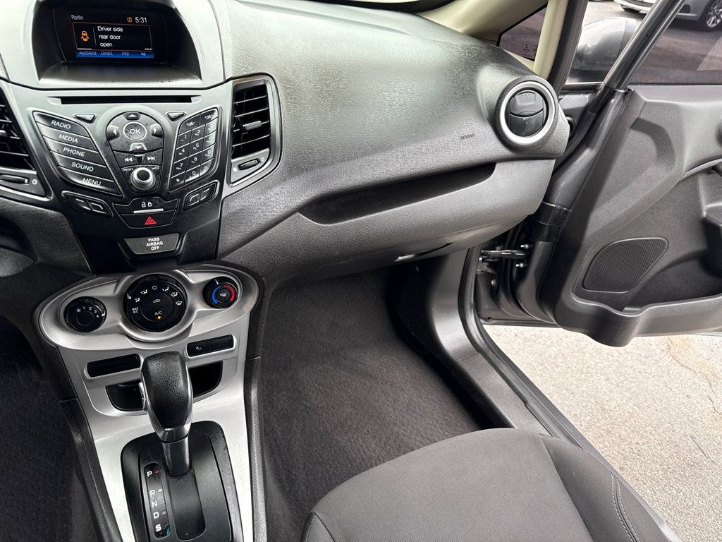 Used 2018 Ford Fiesta SE FWD image 14