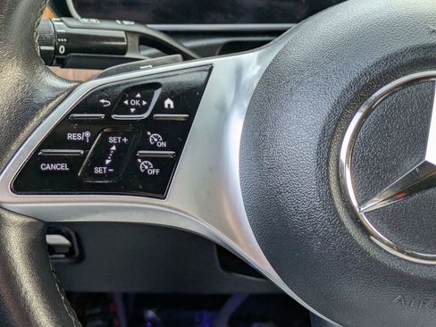 Used 2025 Mercedes-Benz C 300 4MATIC Sedan image 20