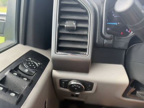 Used 2020 Ford F250 XLT w/ XLT Value Package AWD/4WD image 16