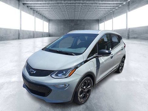 Used 2020 Chevrolet Bolt Premier w/ Infotainment Package FWD image 1