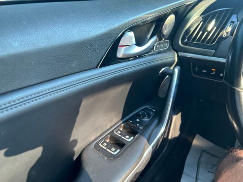 Used 2019 Kia Stinger Premium RWD image 25