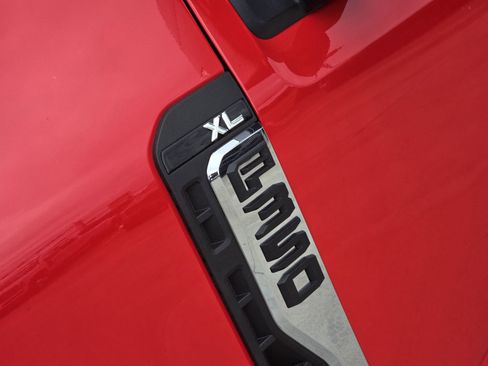 New 2026 Ford F350 XL w/ FX4 Off-Road Package image 14