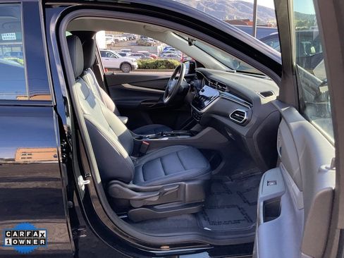 Used 2022 Chevrolet Bolt EUV LT w/ Convenience Package image 55