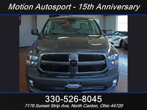 Used 2018 RAM 1500 Express w/ Express Value Package AWD/4WD image 4