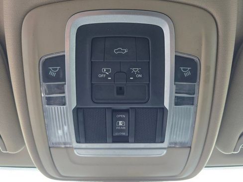 Used 2021 RAM 2500 Laramie image 37