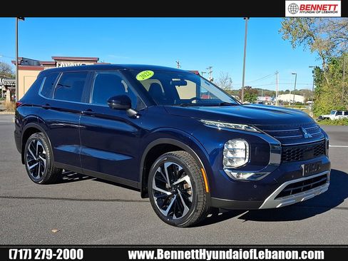 Used 2022 Mitsubishi Outlander SE image 1
