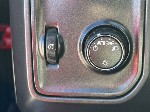 Used 2018 GMC Sierra 1500 2WD Crew Cab w/ Sierra Convenience Package image 23