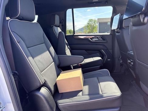 New 2026 GMC Yukon XL Elevation w/ Elevation Premium Package image 33