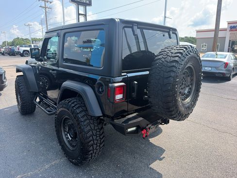Used 2023 Jeep Wrangler Sport AWD/4WD image 4