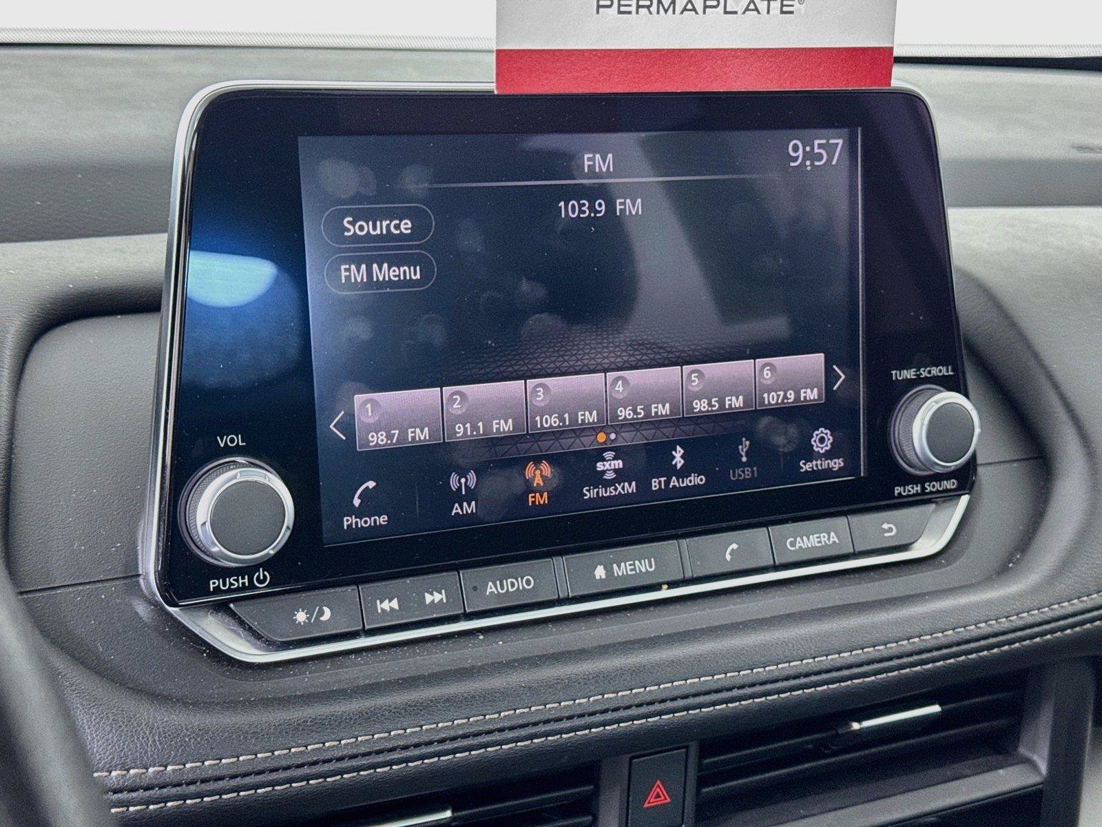 Used 2024 Nissan Rogue SV FWD image 14