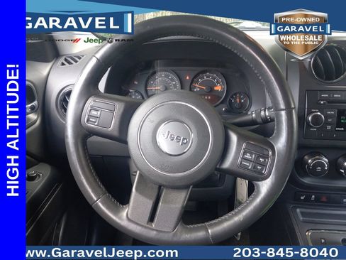 Used 2016 Jeep Patriot High Altitude AWD/4WD image 4