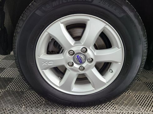 Used 2013 Volvo XC70 3.2 image 16