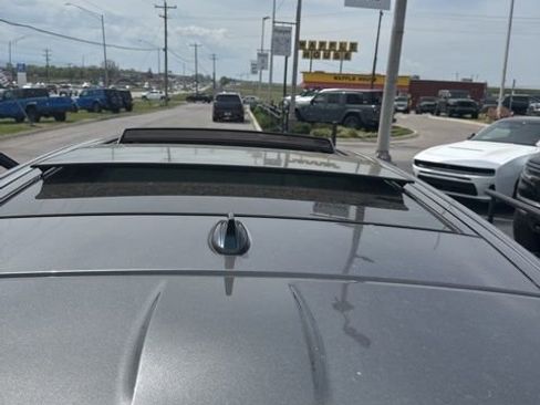 Used 2016 Land Rover Range Rover Sport HSE image 26