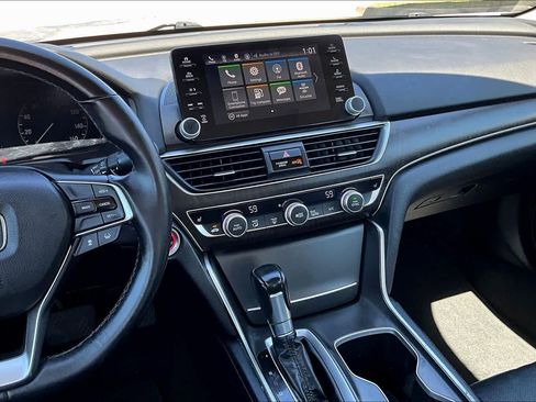 Certified 2018 Honda Accord EX-L image 7