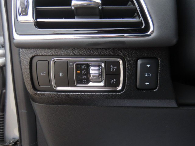 Used 2024 Lincoln Navigator Black Label AWD/4WD image 26