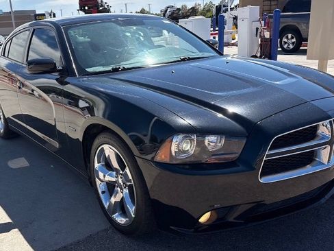 Used 2012 Dodge Charger R/T RWD image 1
