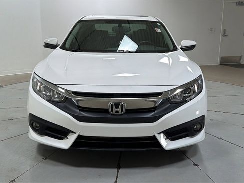 Used 2018 Honda Civic EX-L image 2